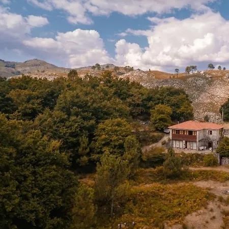 Casa Dos Peliteiros Holiday home Vilarinho (Braga)